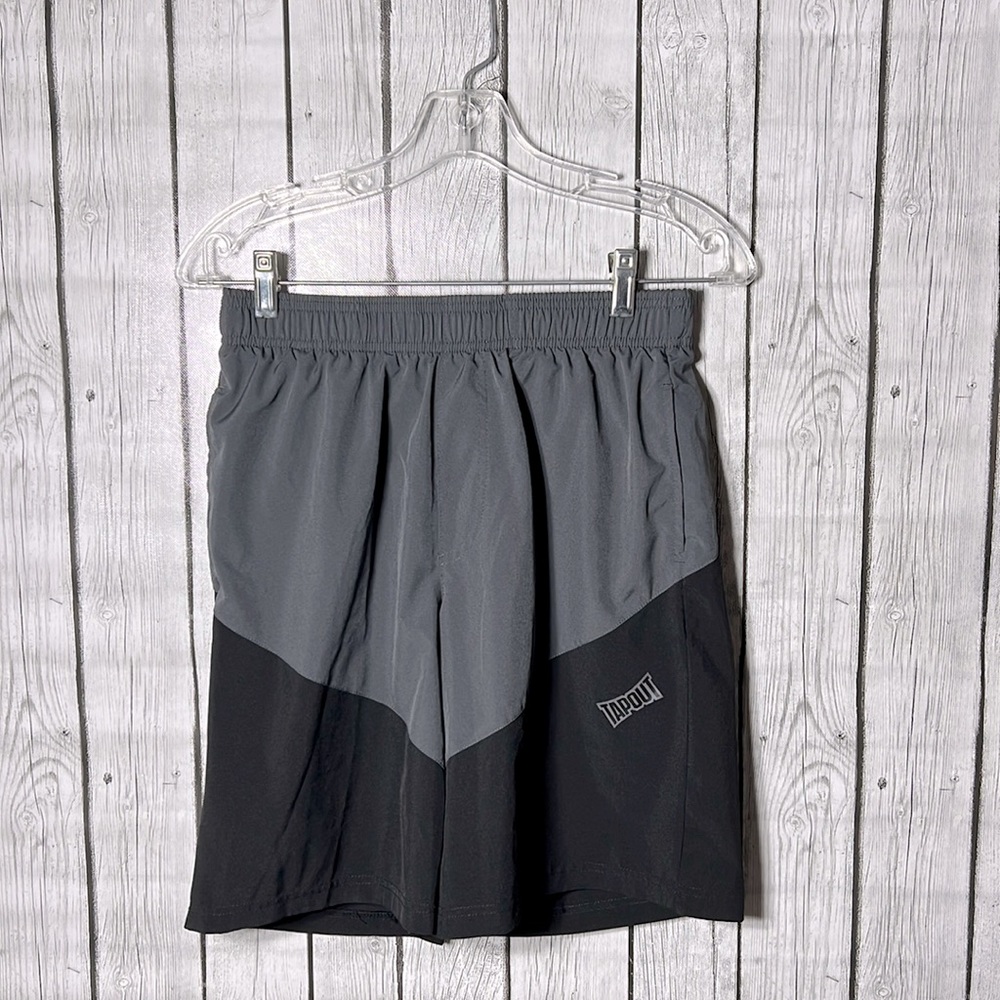 Tap out two tone shorts size Small